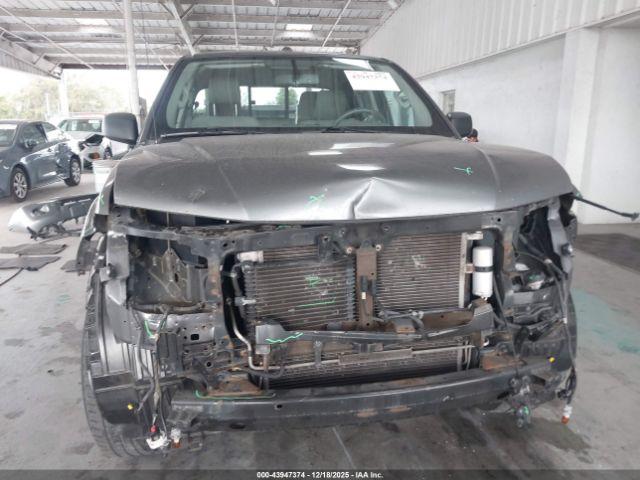 Nissan Frontier Sv Image 9