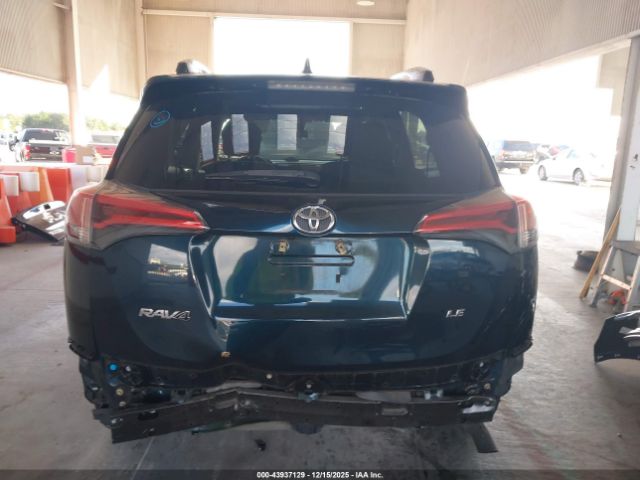 Toyota RAV4 Le Image 12