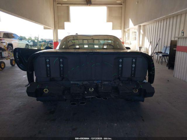 Chevrolet Corvette Image 15