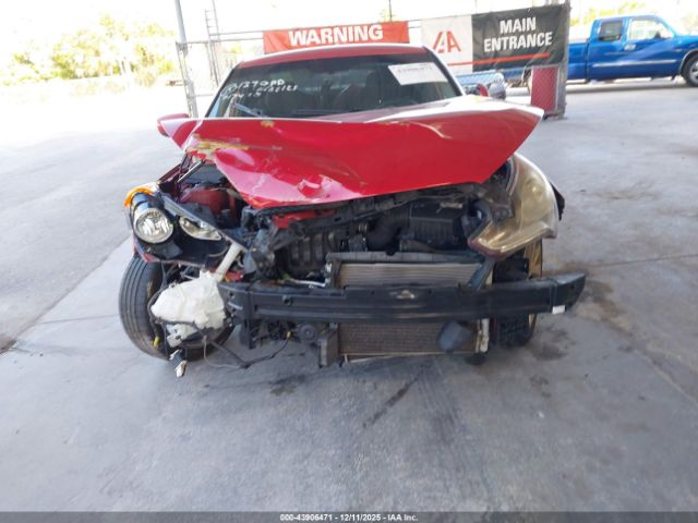 Hyundai VELOSTER Image 11