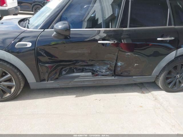 MINI Hardtop Cooper Image 2