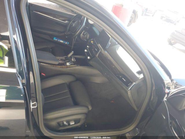 BMW 5 Series Xdrive Image 17