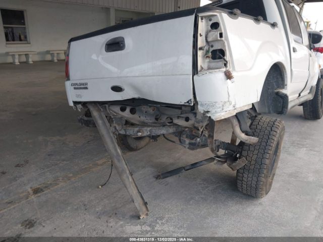 Ford Explorer Image 9