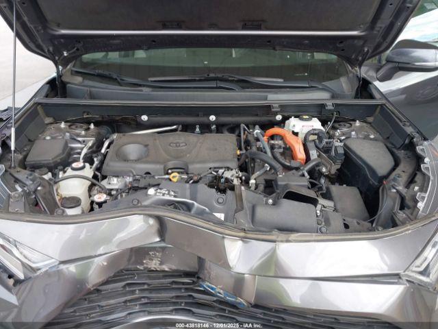 Toyota RAV4 Xle Image 5