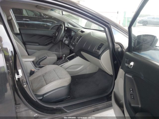 Kia Forte Lx Image 3