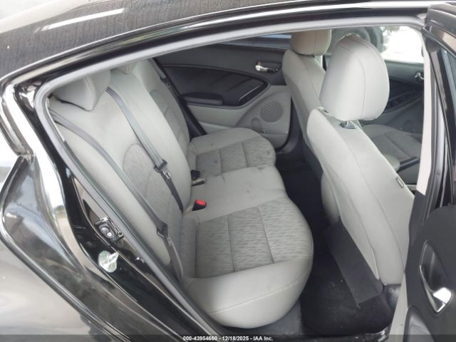 Kia Forte Lx Image 8