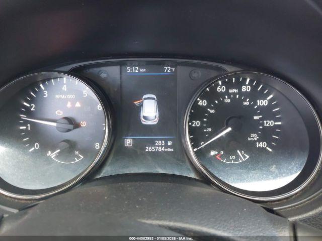 Nissan Rogue S Image 7