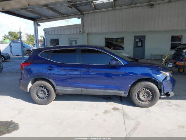 Nissan Rogue S Image 5