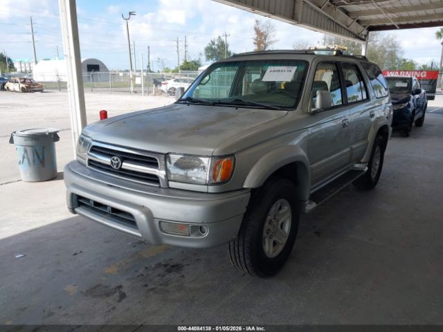 Toyota 4Runner Limited V6 Image 7