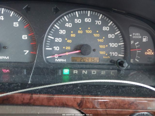 Toyota 4Runner Limited V6 Image 11