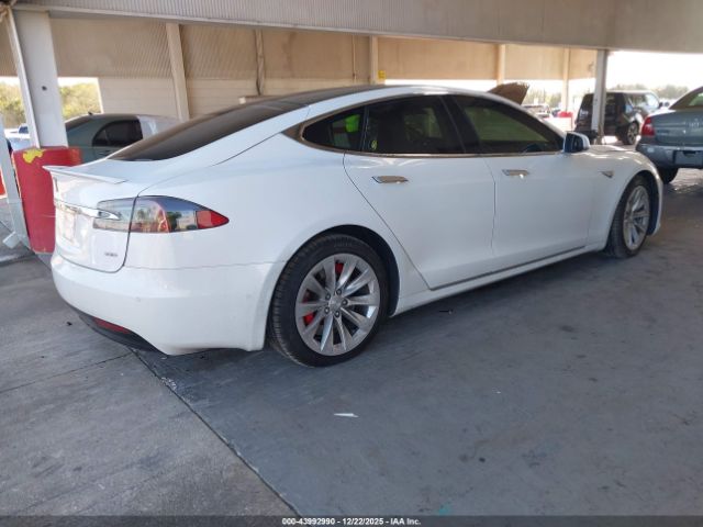 Tesla Model S Image 17