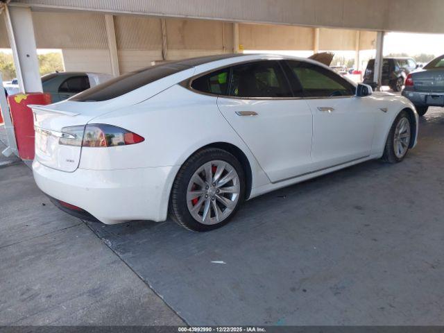 Tesla Model S Image 17