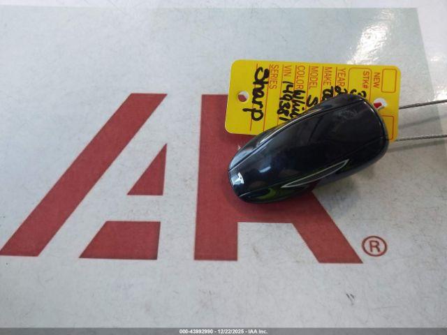 Tesla Model S Image 8