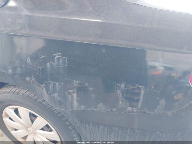 Volkswagen Passat 2.5l S Image 8