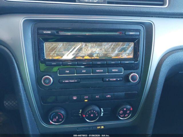 Volkswagen Passat 2.5l S Image 5