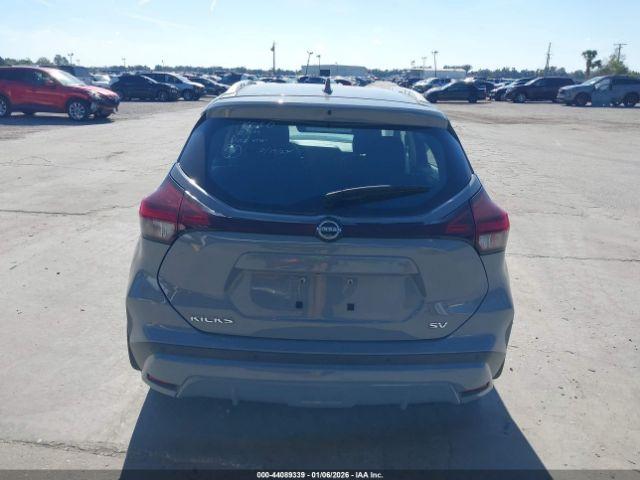 Nissan Kicks Sv Xtronic Cvt Image 14