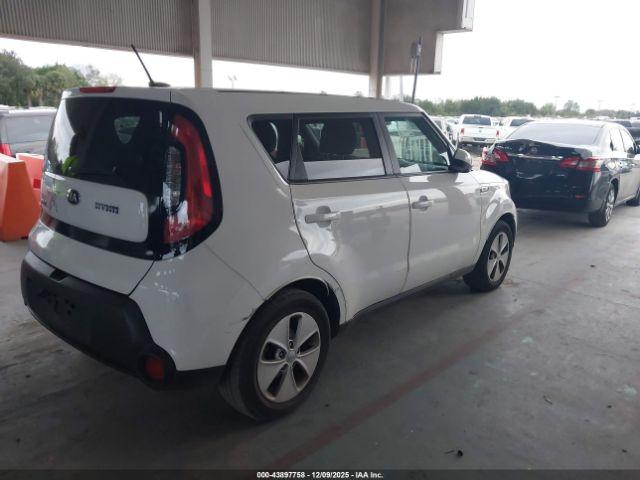 Kia Soul Image 16