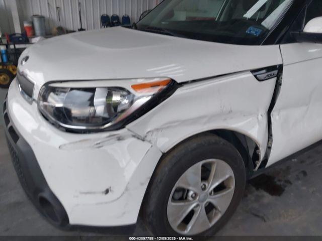 Kia Soul Image 3