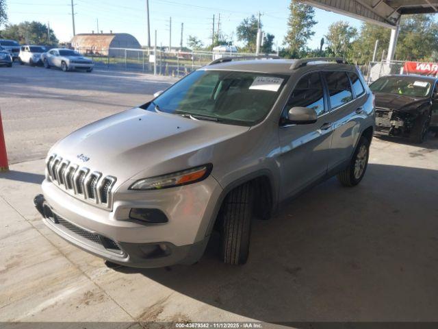 Jeep Cherokee Latitude Image 2