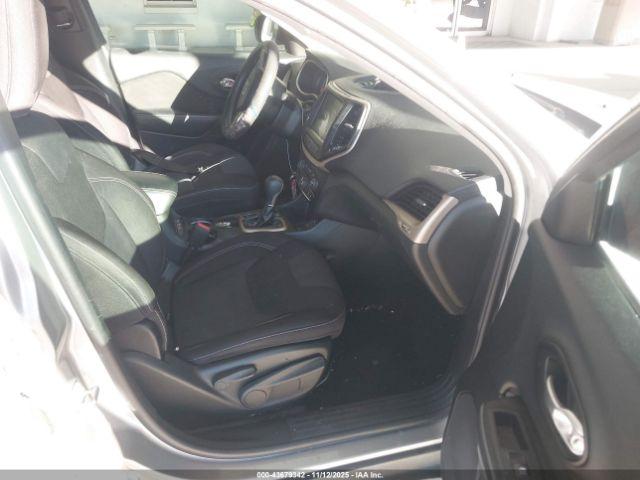 Jeep Cherokee Latitude Image 5