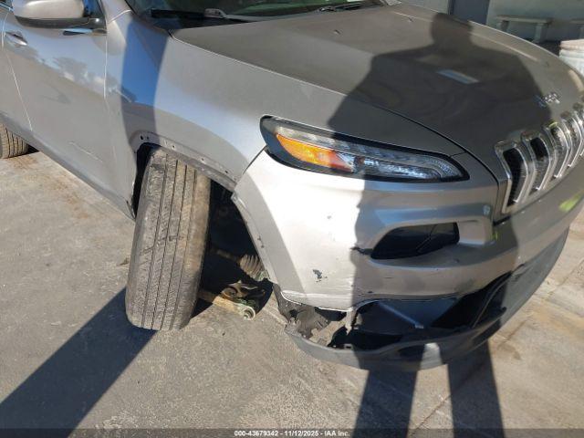 Jeep Cherokee Latitude Image 4