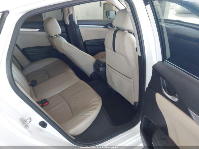 Honda Civic Touring Image 8