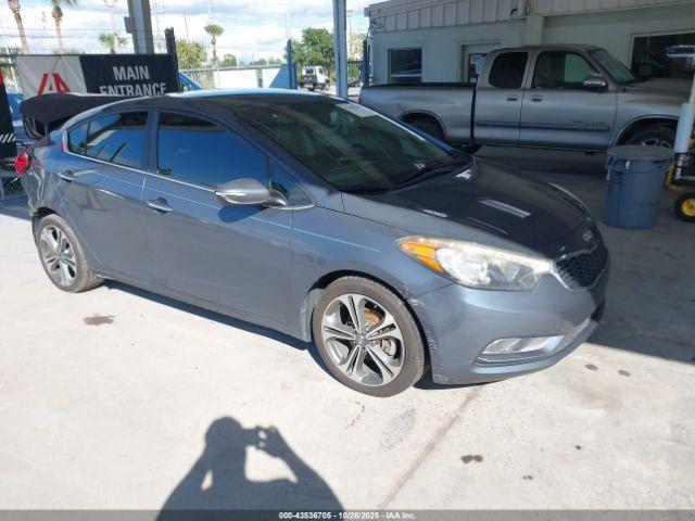  Salvage Kia Forte