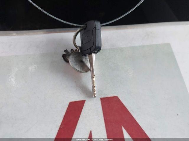 Ford Explorer Image 8