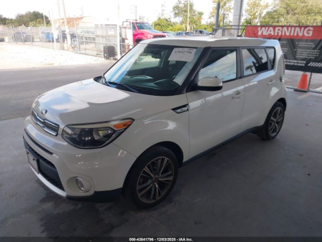 Kia Soul + Image 6