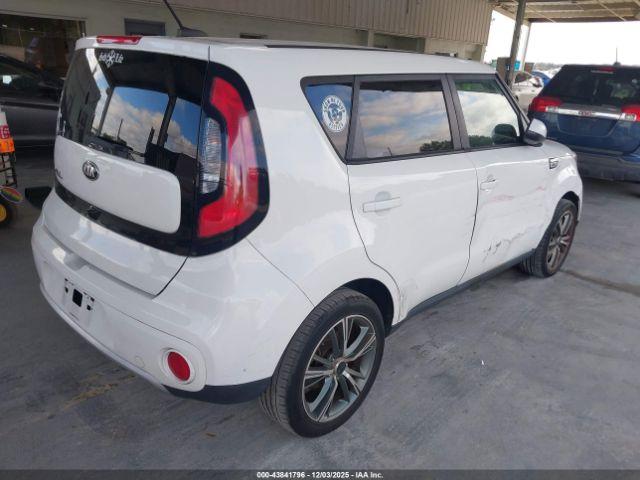 Kia Soul + Image 4