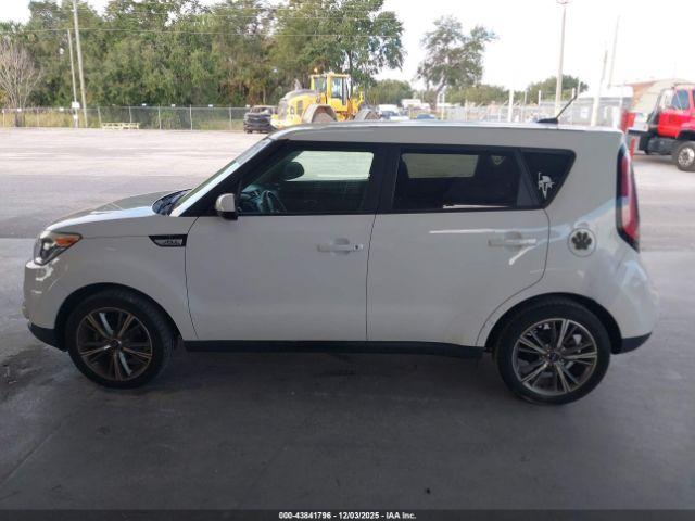 Kia Soul + Image 2