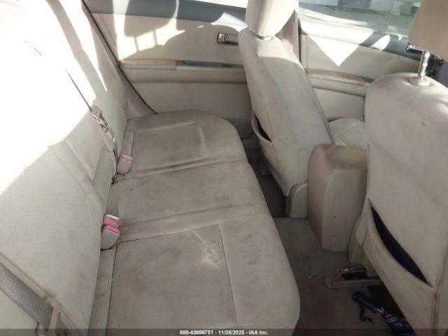 Nissan Sentra 2.0s Image 8