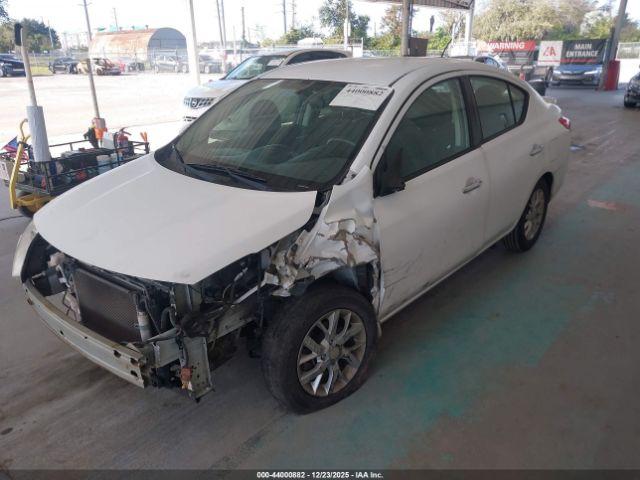 Nissan Versa 1.6 Sv Image 13