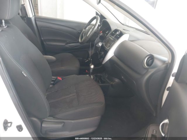 Nissan Versa 1.6 Sv Image 16