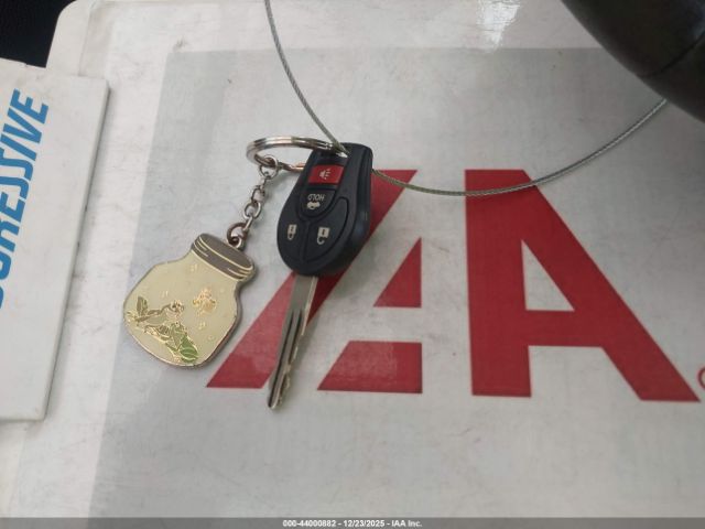 Nissan Versa 1.6 Sv Image 7