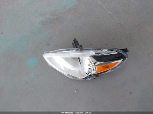 Nissan Versa 1.6 Sv Image 9