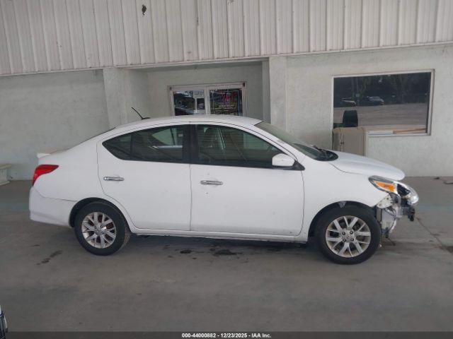 Nissan Versa 1.6 Sv Image 14