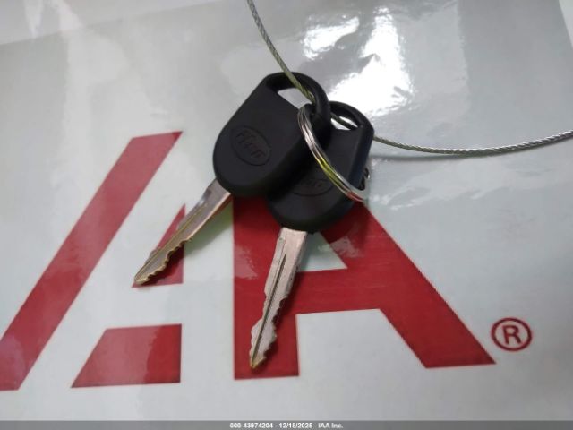 Ford Mustang Image 8