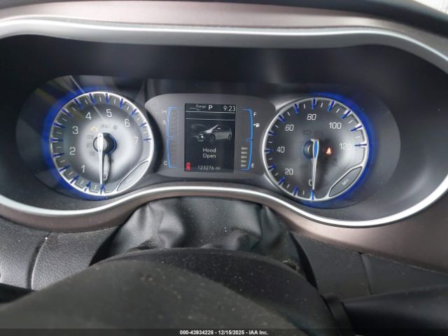 Chrysler Pacifica Touring-l Image 7