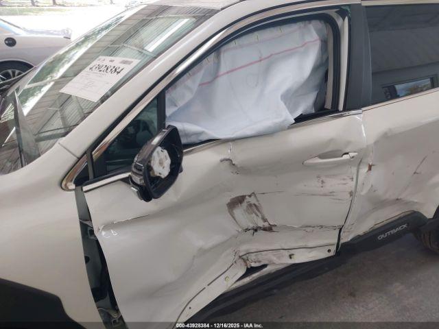 Subaru Outback Premium Image 6