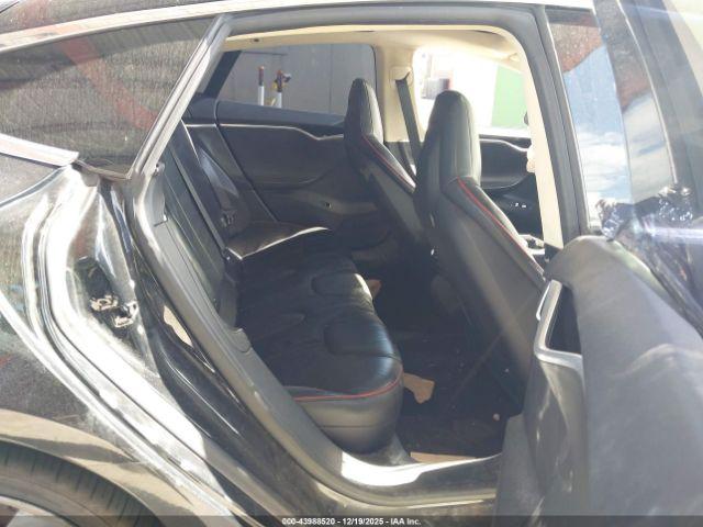 Tesla Model S Performance Image 8