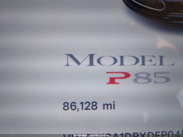Tesla Model S Performance Image 16