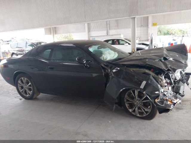 Dodge Challenger Sxt Image 7