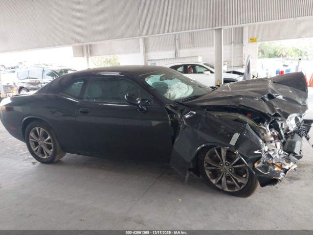 Dodge Challenger Sxt Image 7