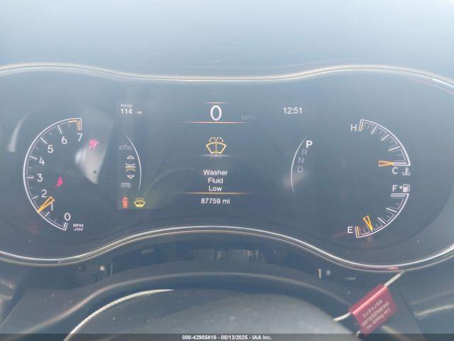 Jeep Grand Cherokee Laredo 4x2 Image 6