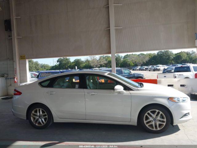 Ford Fusion Se Image 13