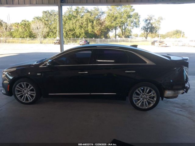 Cadillac XTS Luxury Image 2