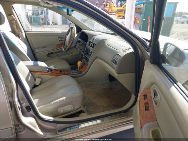 INFINITI I35 Luxury Image 8