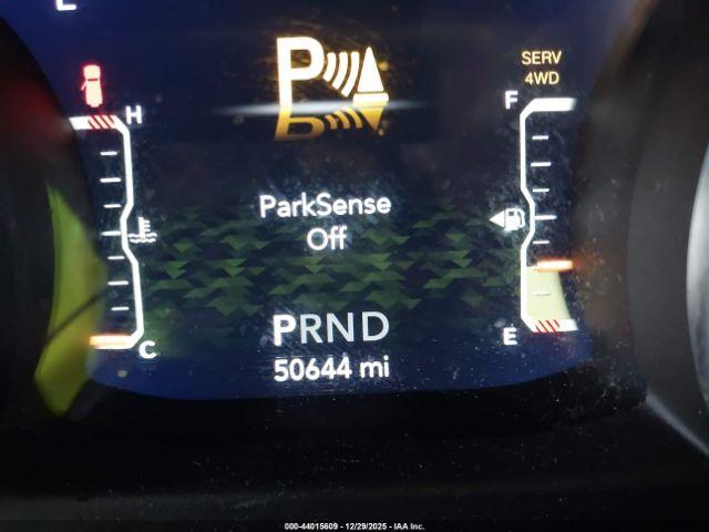 Jeep Wrangler Sahara 4x4 Image 15