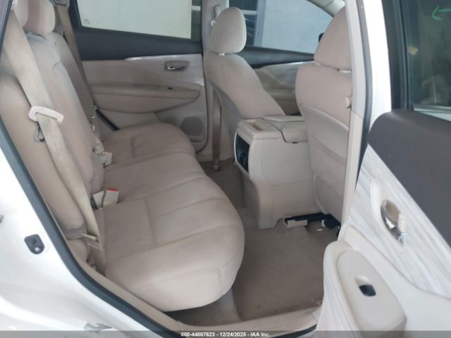 Nissan Murano S Image 11